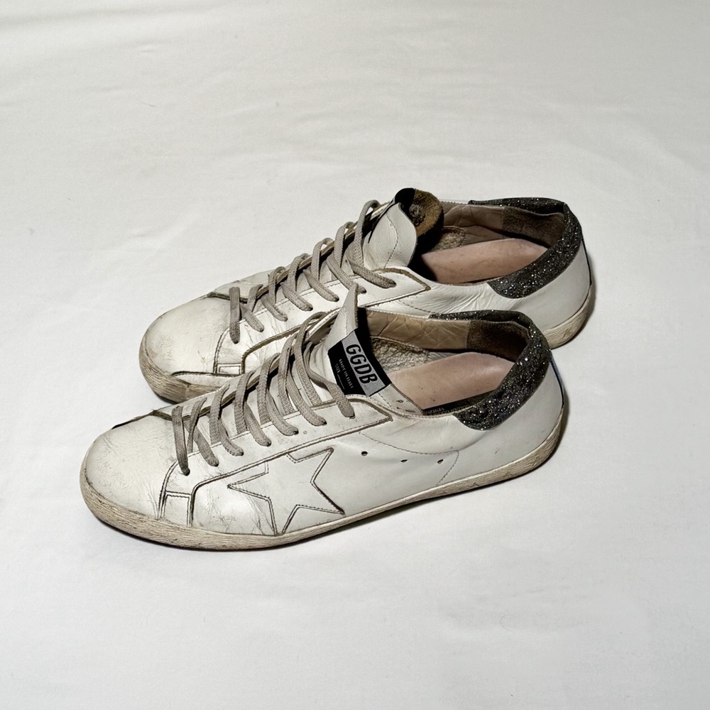 Golden Goose Pre-Worn Men's Sneakers - Size 42 with Sparkly Heel Detail